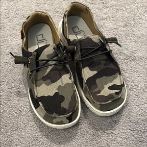 Camouflage Slip-On Shoes Hey Dude shoes women’s 6, new without tags or box